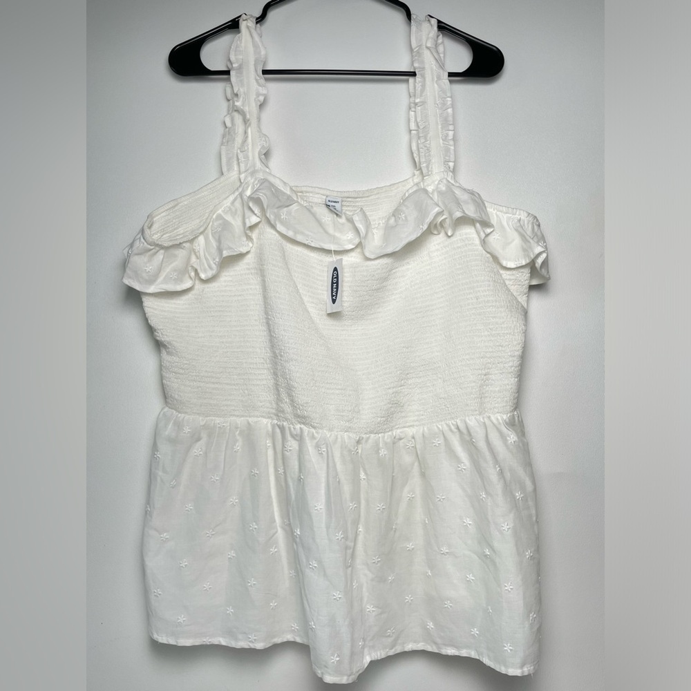 Old Navy White Smocked Tank Top Peplem Ruffle Embroidered Strapy Sleeve XXL Tall
